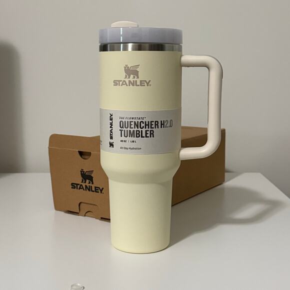 NWT Stanley 40oz Cream Quencher H2.0 FlowState Tumbler - Picture 2 of 7